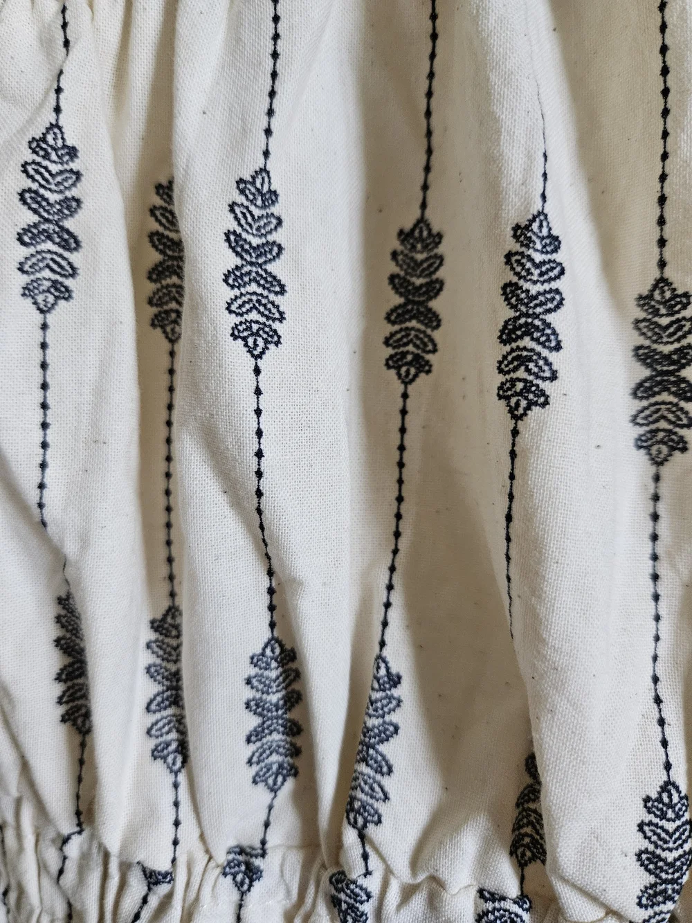 NWT Neuflora Tuscany Dress Cream And Navy Size Small